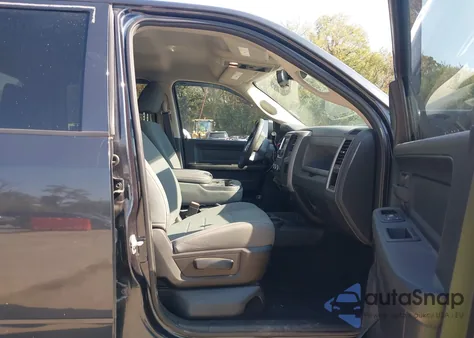 2015 Ram 2500 Tradesman z USA, uszkodzony, nr VIN 3C6UR5CL8FG658431